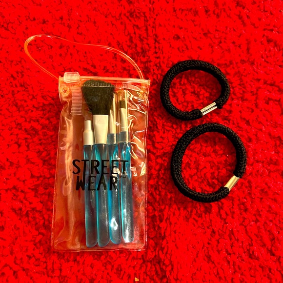 ❄️❄️Street Wear Makeup Brushes